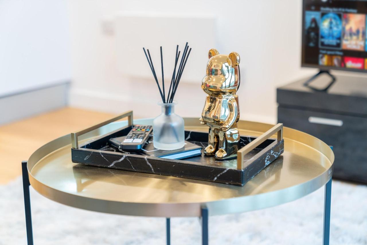Candy Suite By Home Bay - City Centre เบอร์มิงแฮม ภายนอก รูปภาพ