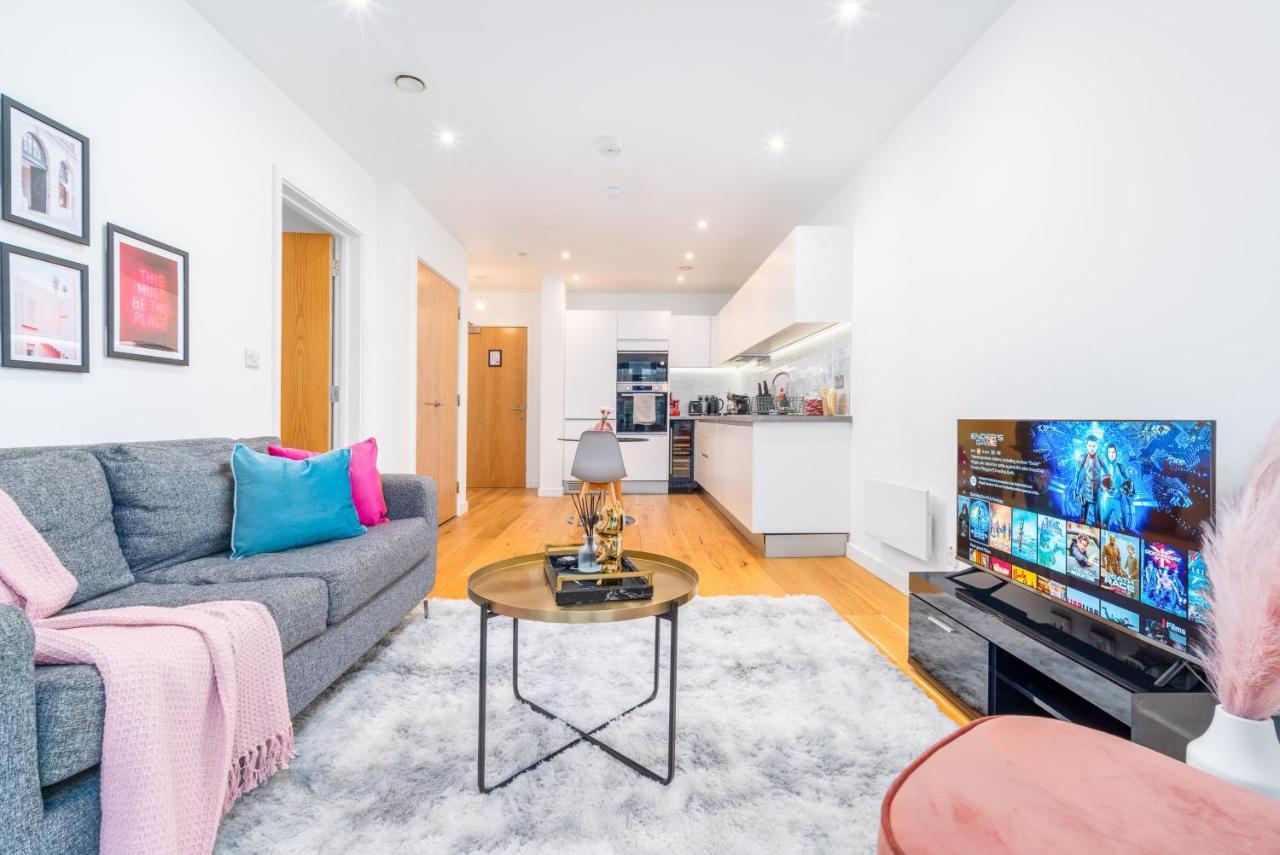Candy Suite By Home Bay - City Centre เบอร์มิงแฮม ภายนอก รูปภาพ